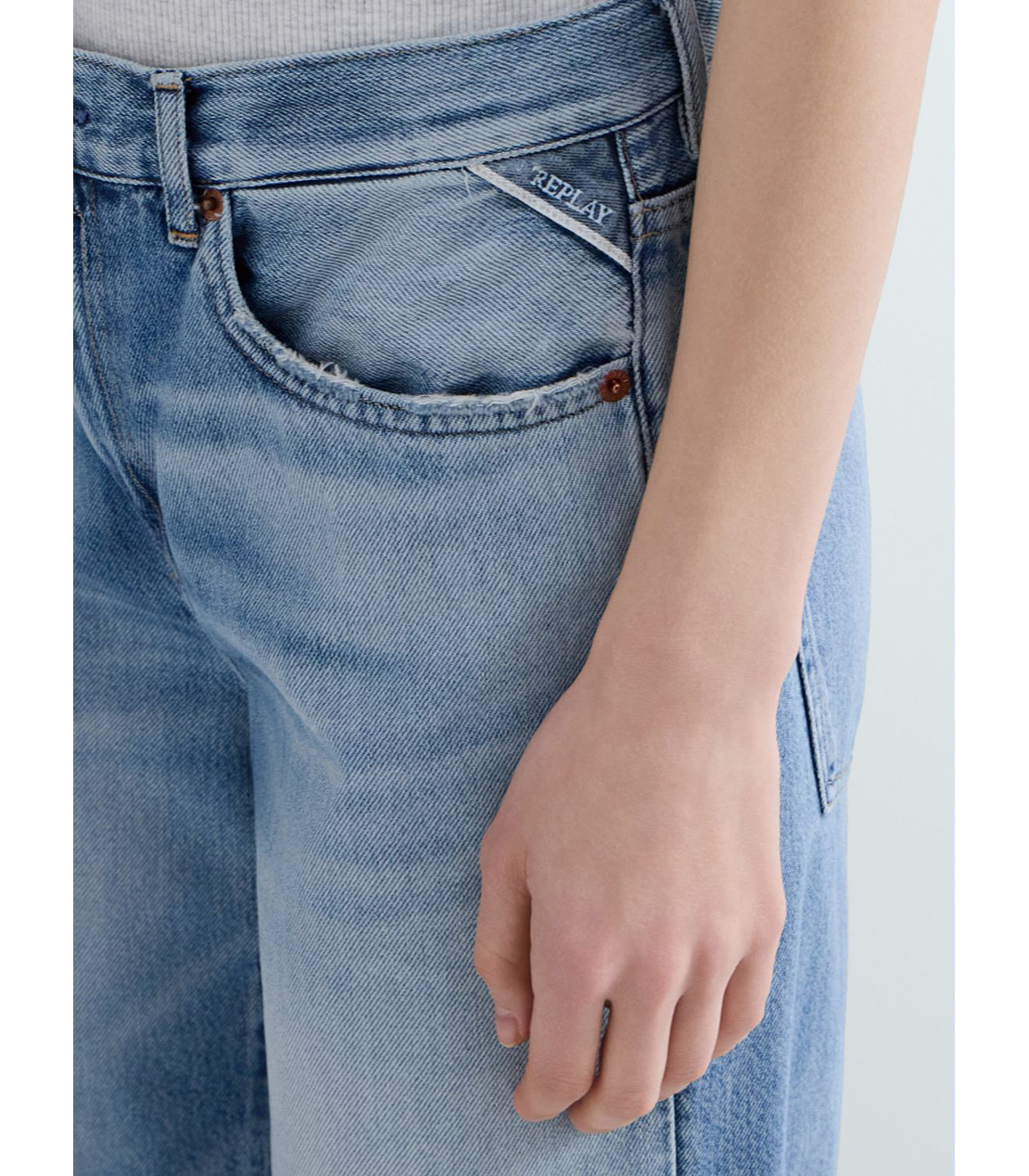 リラックスフィットMELJA ライトデニム 詳細画像 ライトブルー 6